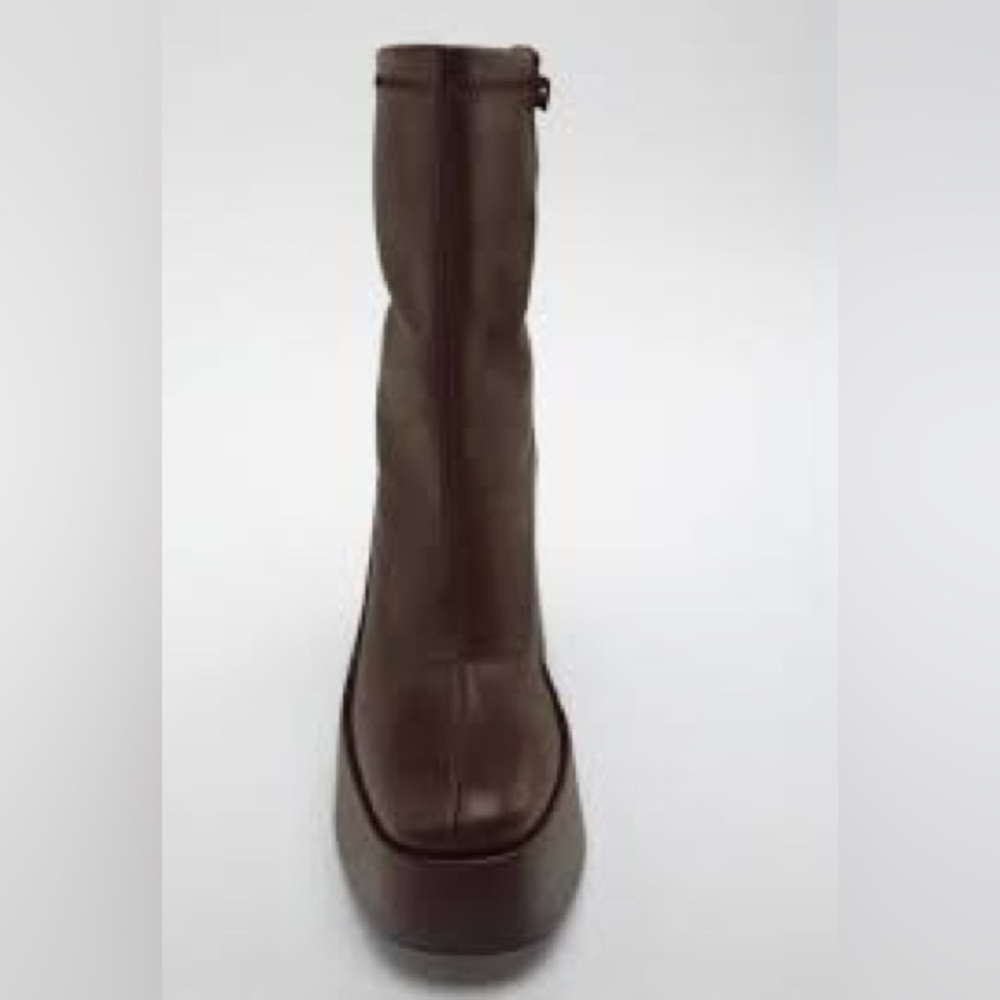 NWT. Zara Brown Faux Leather Platform Heeled Ankle Boots. Size 10. - Picture 5 of 9